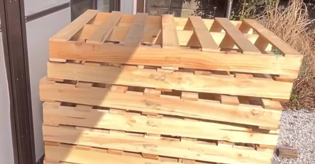 「えぇー凄すぎる!!」　パパが“すのこ状の板”を家族のためにリメイク→廃材とは思えぬ“一石二鳥DIY”に「天才です」