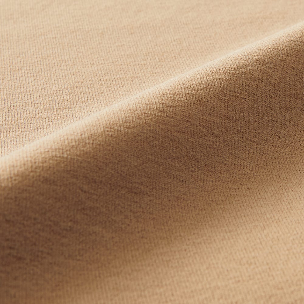 撥水加工やUVカット機能を備えた生地も魅力