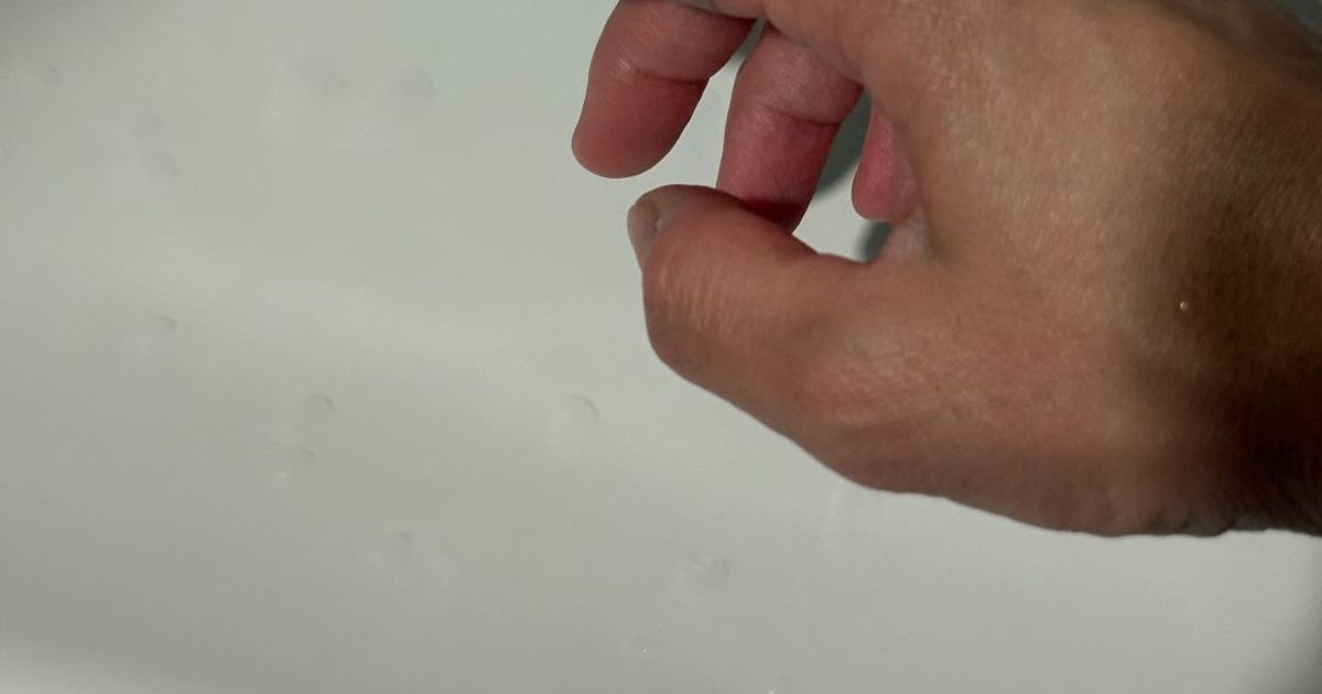 娘「ママ、タトゥー入れたの？」→何のことかと思い、指を見てみると……「これはタトゥーにしか見えないw」（1/2） | ライフスタイル ねとらぼ