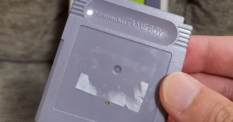 【ハードオフ】ラベルがない謎のゲームソフト→中身を確認してみると……　「これは神」「イントロで分かる」現在も語り継がれる“超名作”が登場（1/3） | ゲーム ねとらぼ