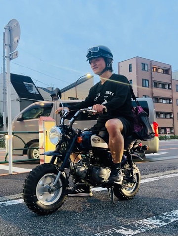 セカンドマシンとして公道を走るモンキー50