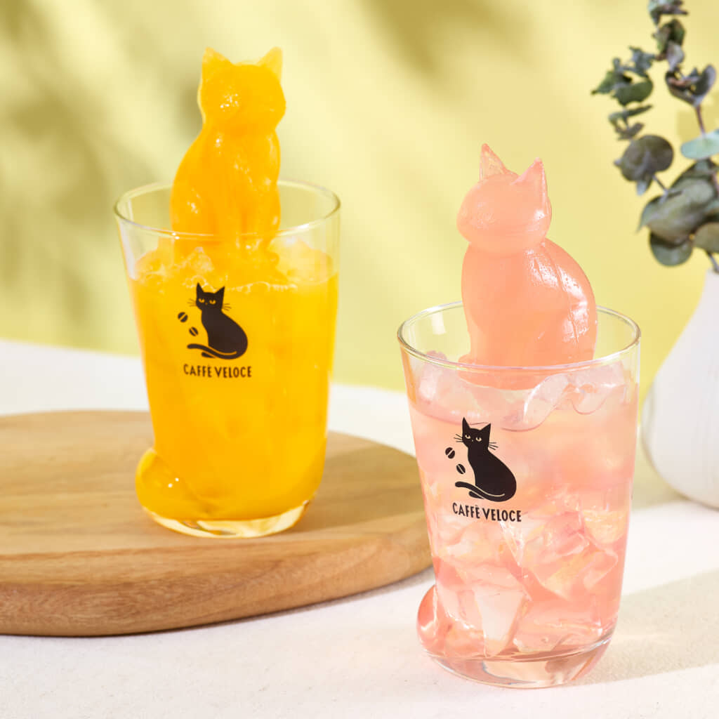 ねこ足グラスにねこ氷