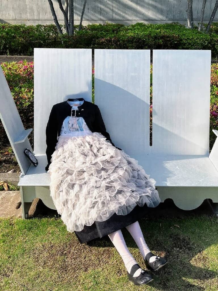 透明人間のようなドレス写真