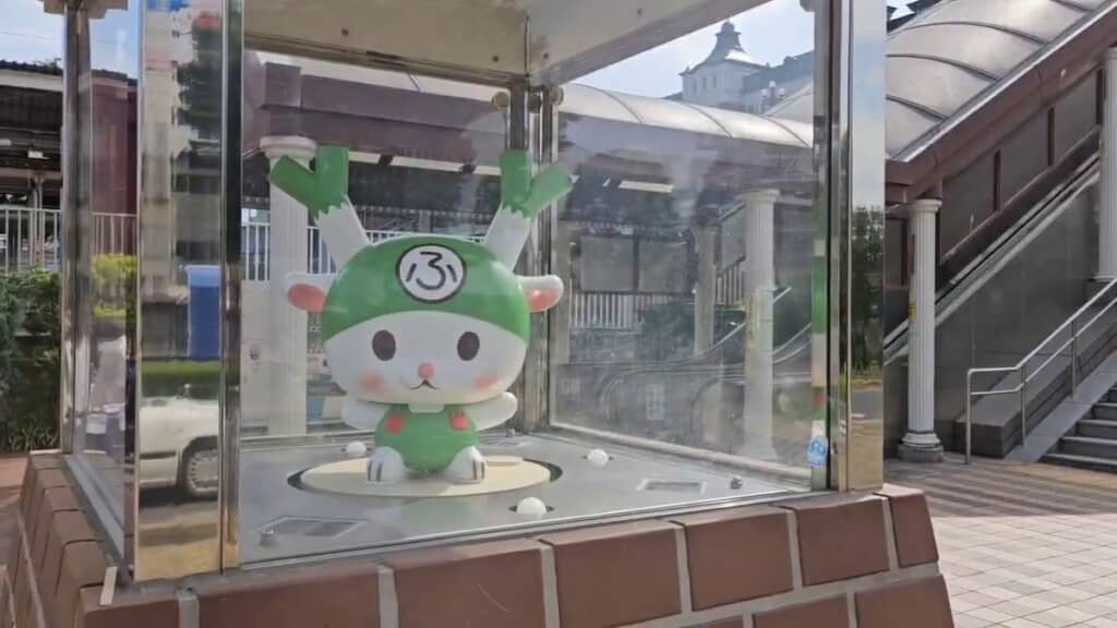 回転するふっかちゃんのオブジェ