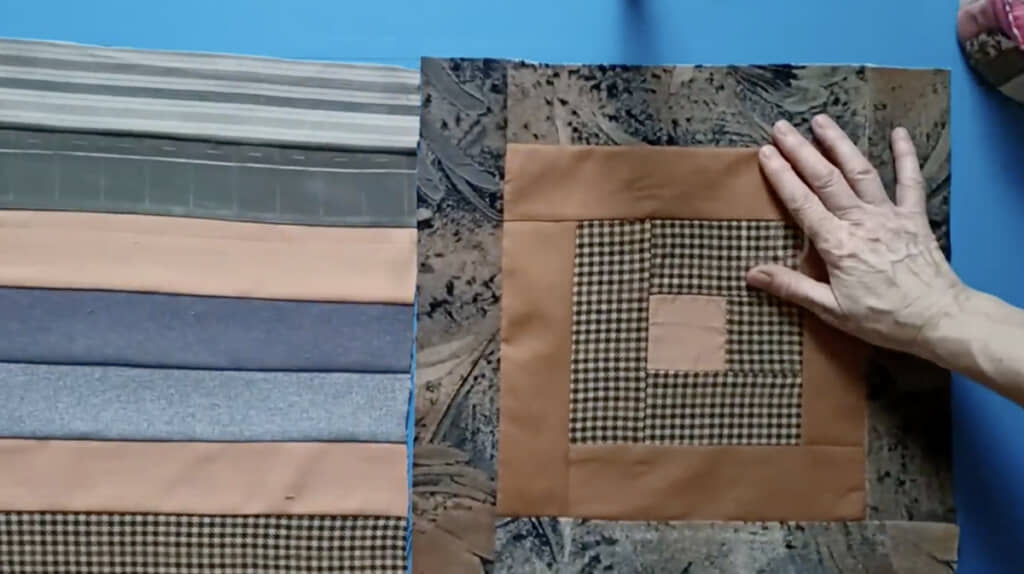 正方形とストライプを組み合わせます