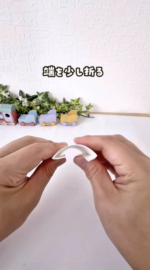 半分に切ったトイレットペーパー