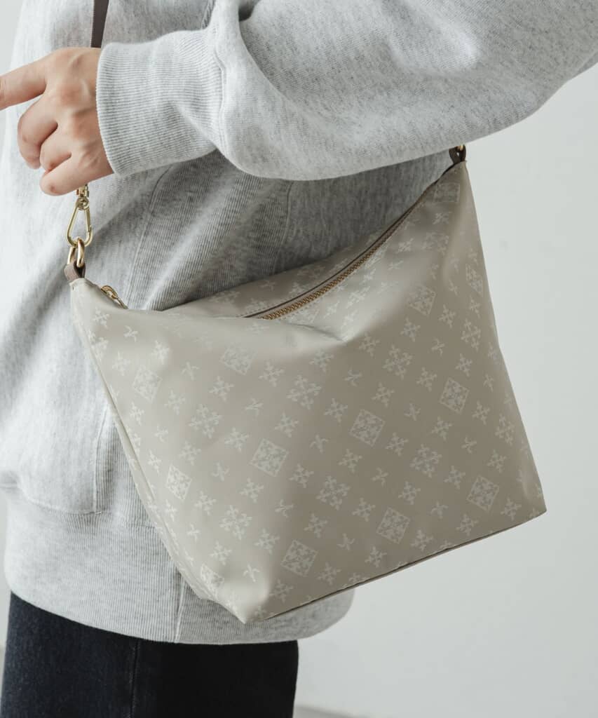 ラシット モノグラムシンプルショルダーバッグ ヘビロテ間違いなし」ラシットの名品“シンプルショルダー”が