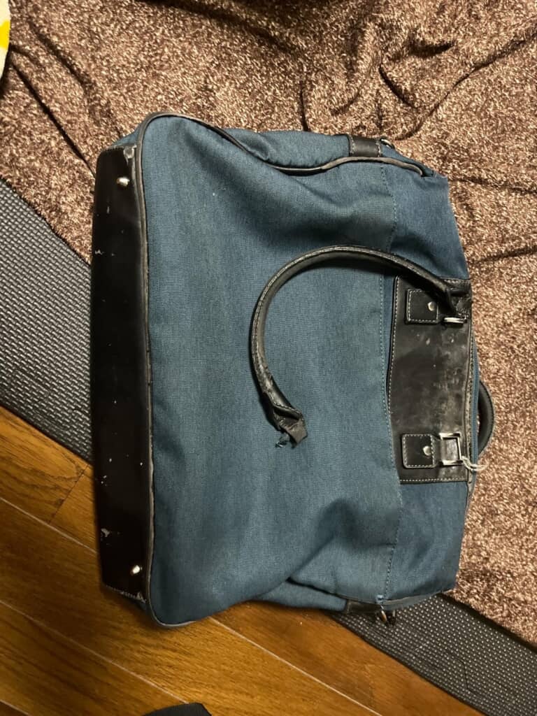 ボロボロになった父のかばん