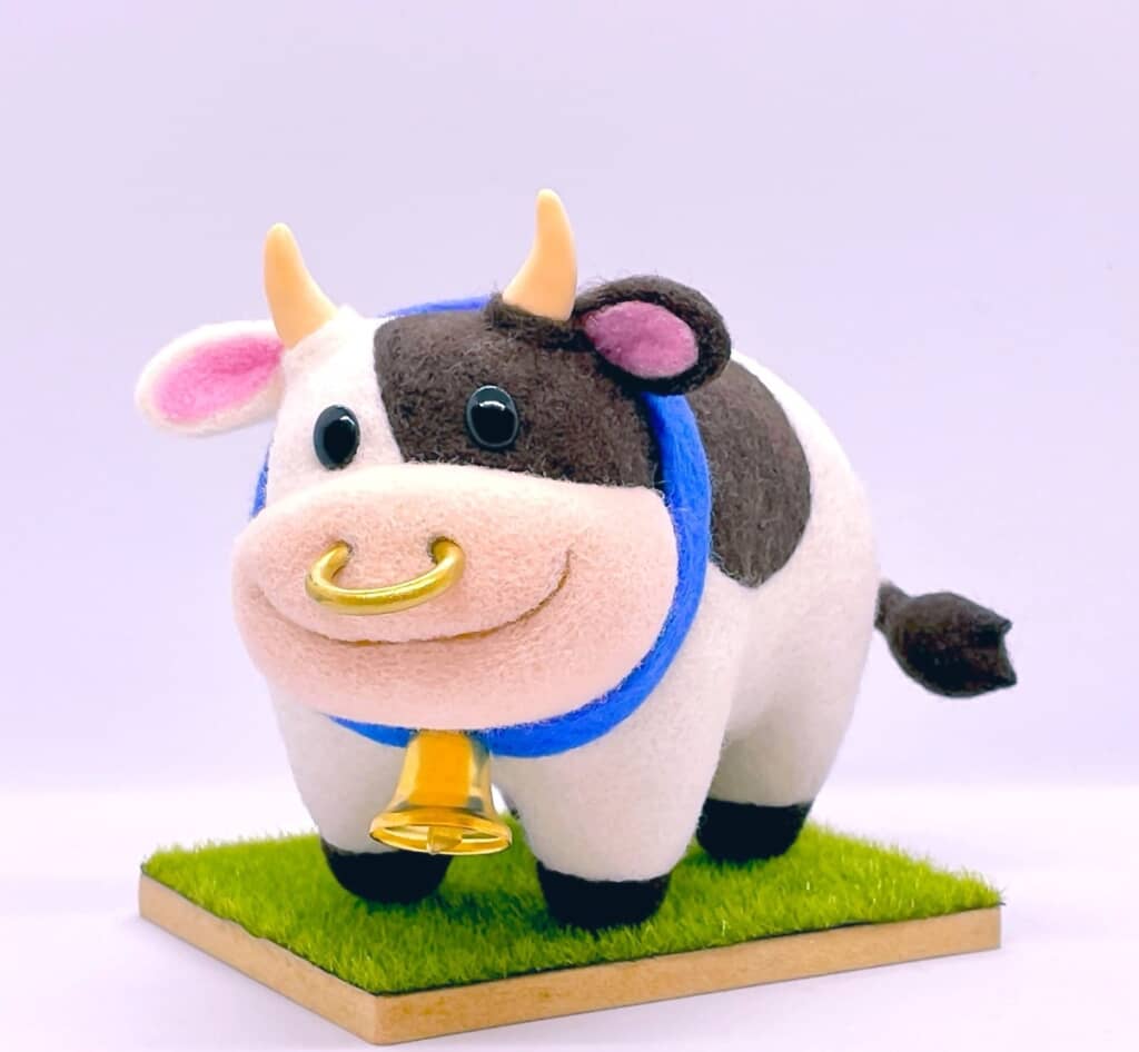 わさびちさんが羊毛フェルトで作ったウシ！