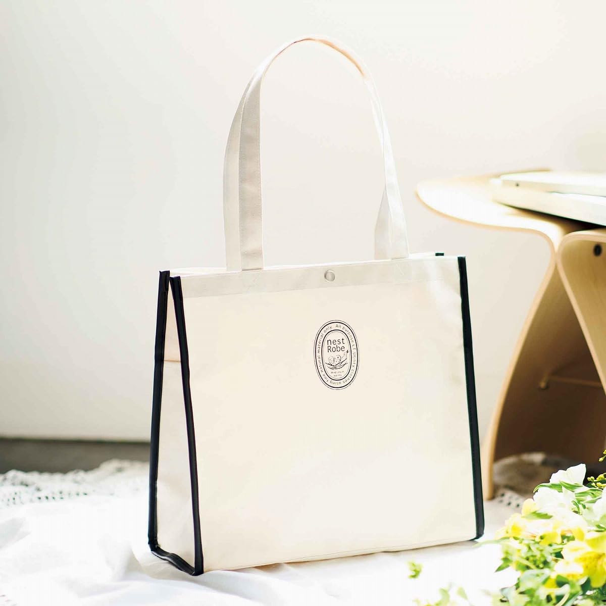 付録は「ネストローブ」とコラボしたトートバッグ！ 『リンネル』2025