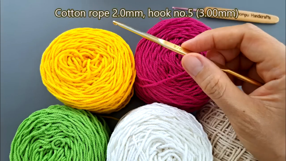 hii - 手編みの雑貨 - One strand] I spent a lot of time and had fun weaving this