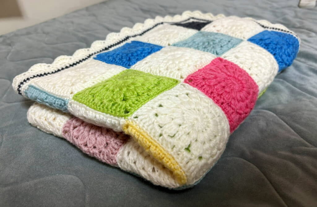 冷房の効いた室内でも活躍しそうですね