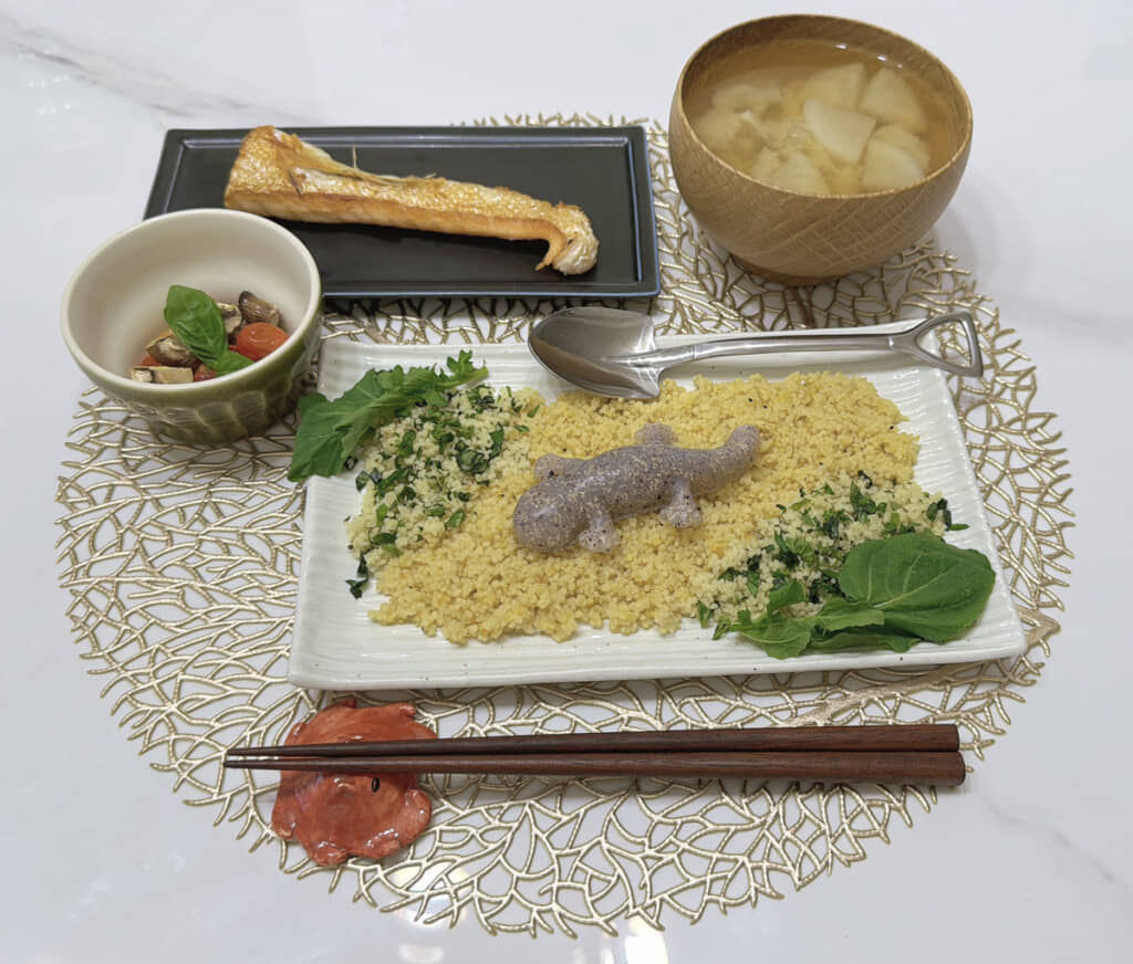 主張の激しい真ん中の一皿