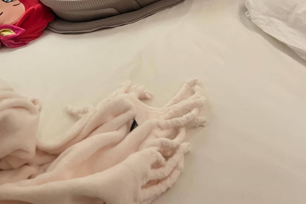 寝かしつけを終えたはずなのに……