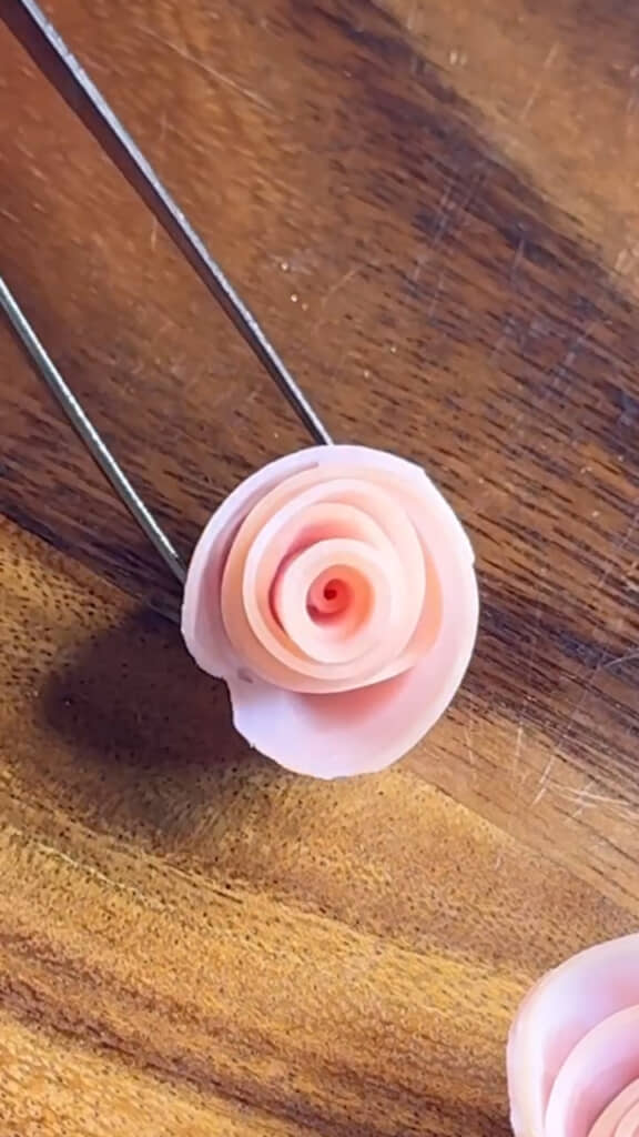 バラの花が完成