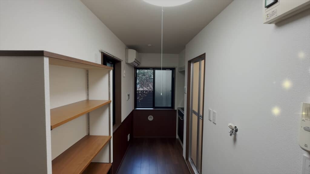 面積10平方メートルの超ミニマム物件の内見動画