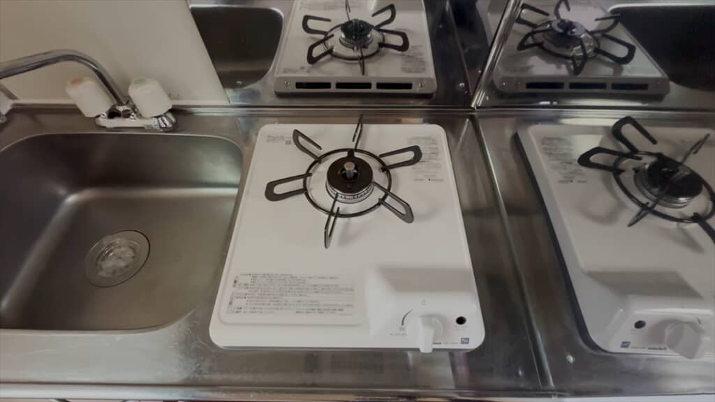 面積10平方メートルの超ミニマム物件の内見動画