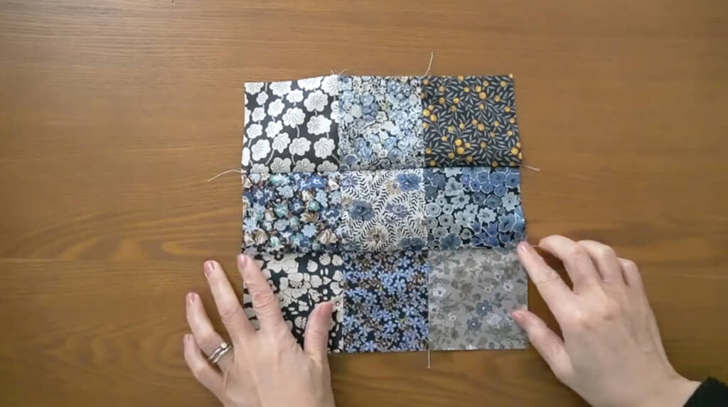 繋ぎ合わせて1枚の布に