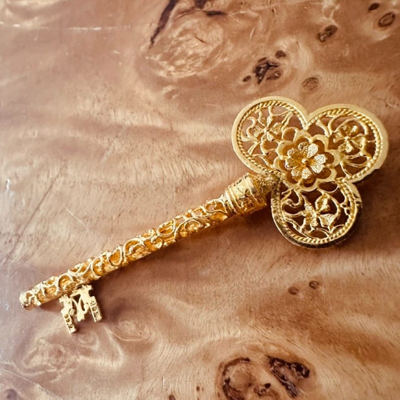 めいの結婚相手に送った黄金の鍵