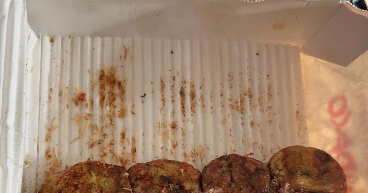 築地銀だこで“たこ焼き16個入り”を購入→パックを開けたら……　とんでもない光景に「損した気分」「ふわとろすぎんだろ」（1/3） | グルメ ねとらぼ