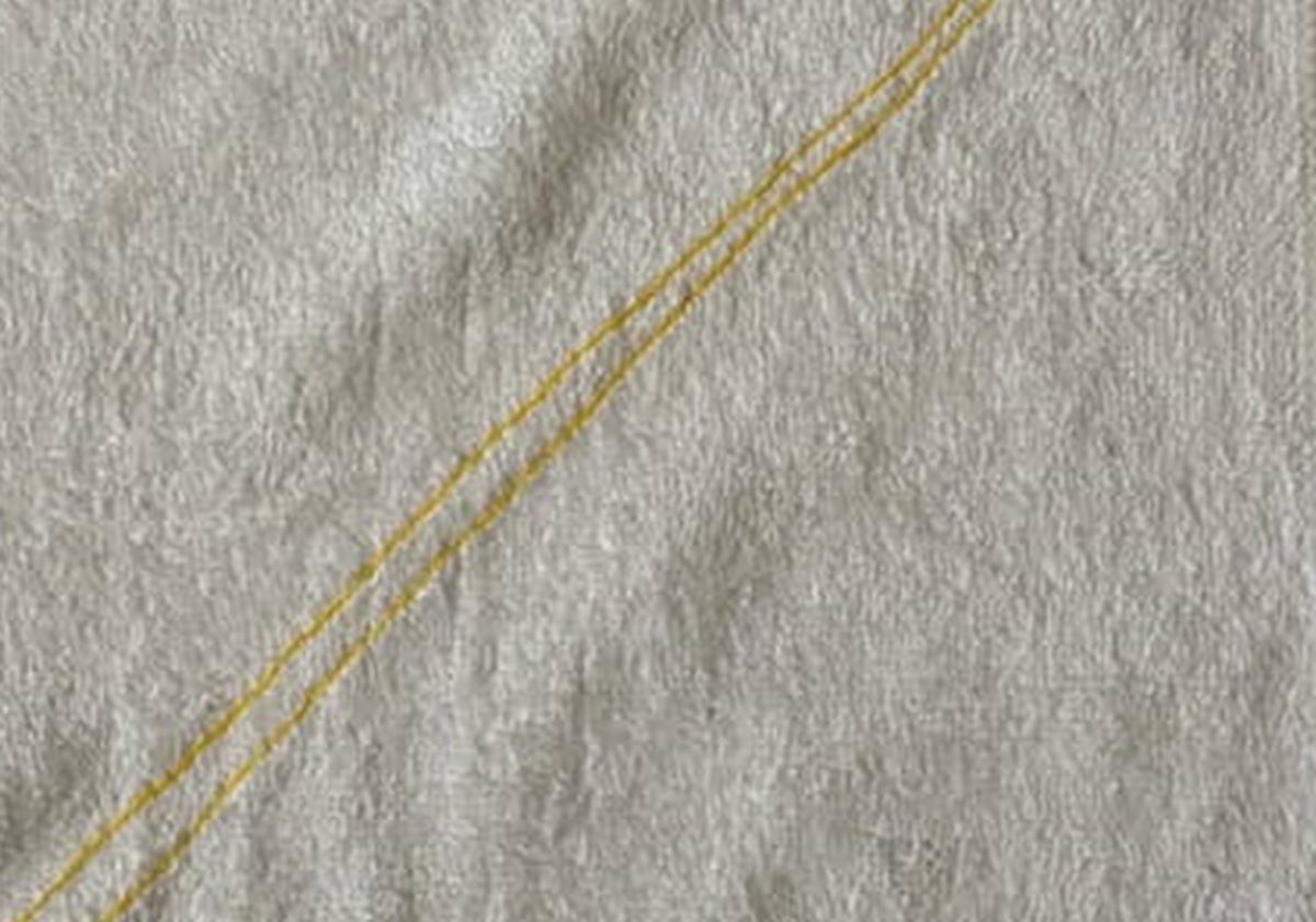 ごくシンプルなハンカチに、「天下一武道会」の名場面を刺しゅうしたら……「すごいー！！」「天才ですか？」　完成した作品に驚きの声（1/3） | ライフスタイル ねとらぼ