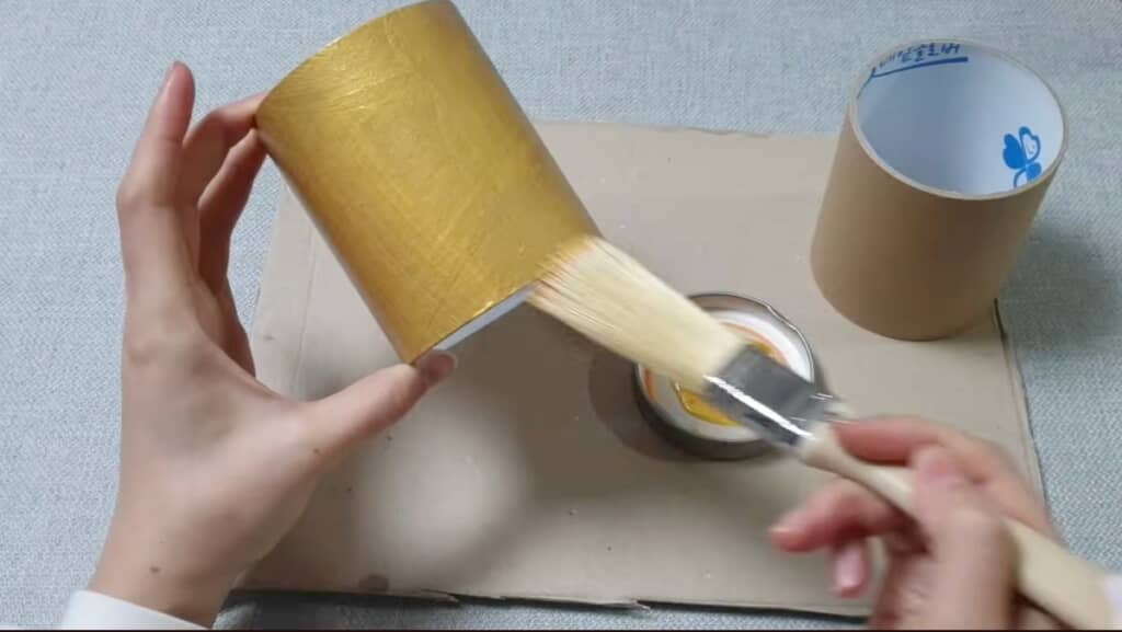 段ボールを高見えするティッシュケースに作り替えます