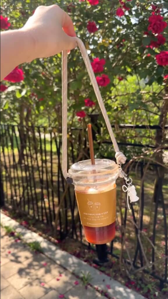 100均で作るドリンクホルダー