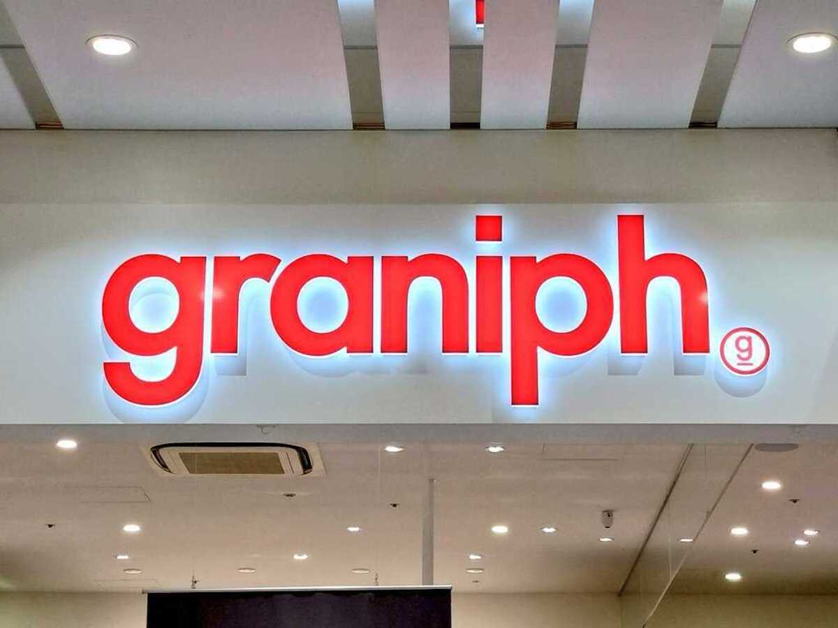 「これ着れば指差し注文出来るじゃん」　“グラニフ×マックコラボ”が予約開始！　「ハンバーガー柄のシャツええやん！」「絶対買う」 | ファッション ねとらぼリサーチ