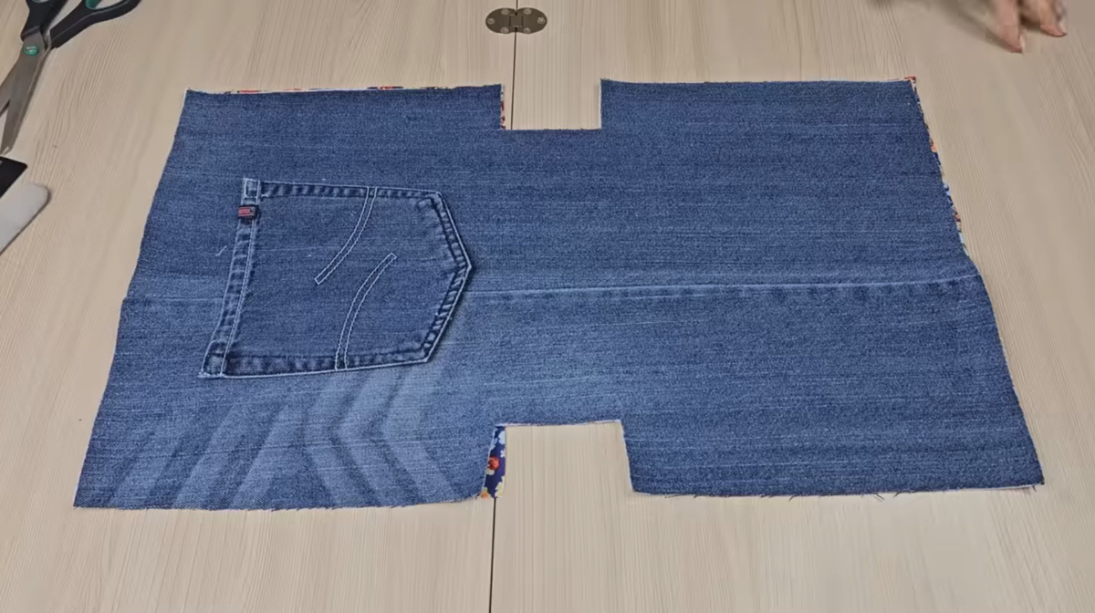バッグの本体となる生地