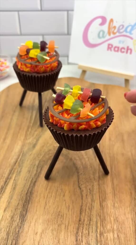 カップケーキでBBQ風にするRachel Lindsayのアイデア料理