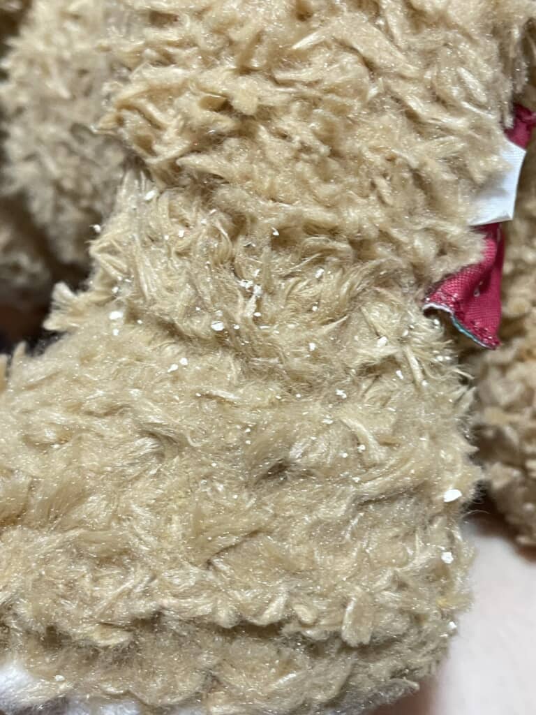 毛羽立っていたダッフィー