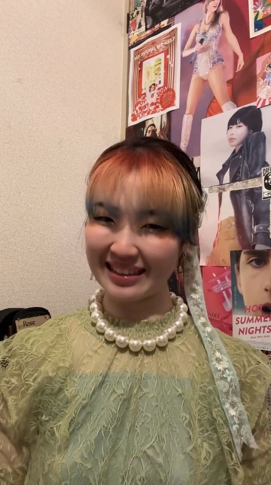 完成メイク＆ドレスアップした姿