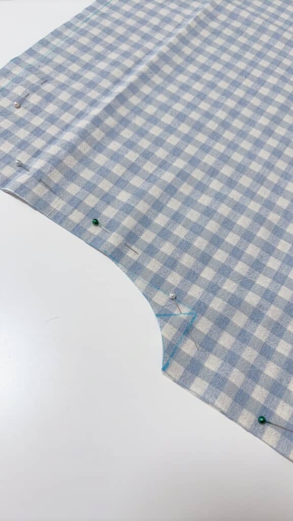 大変な寝かしつけのあとも、空き時間でチクチク