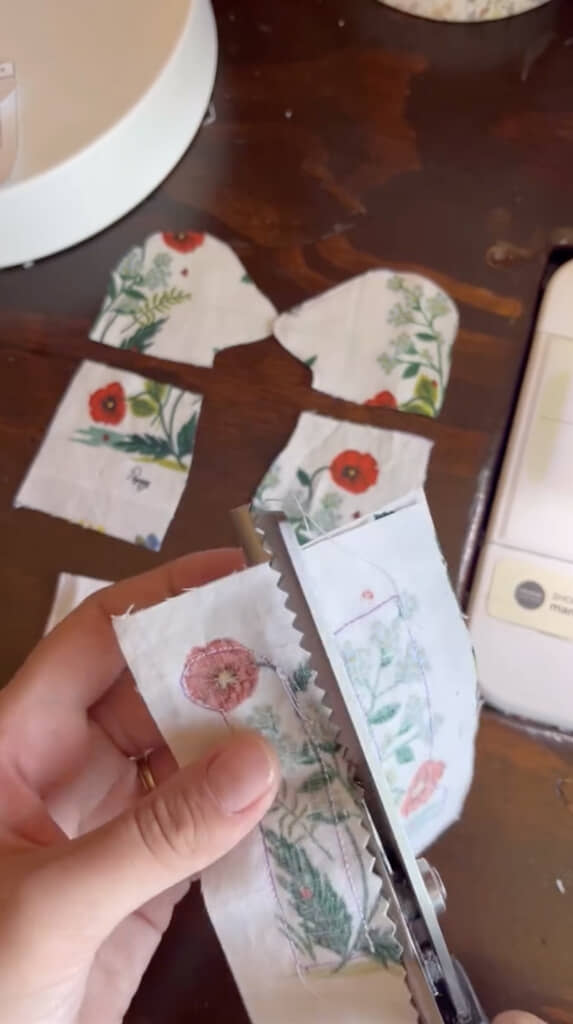 ポピーの花の部分だけをピンポイントにカット