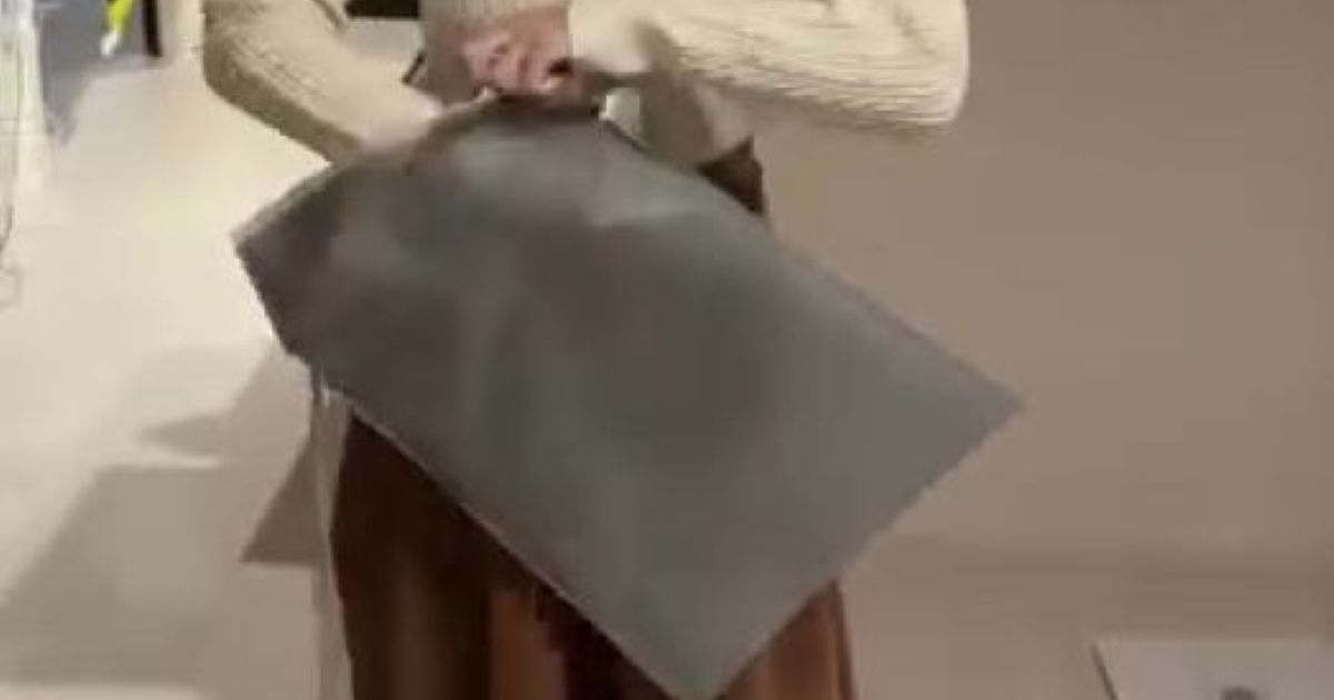 オタクの妹からプレゼント→恐る恐る開けると……　まさかの中身に姉も大爆笑「これはたまらん笑」「欲しすぎる」 | ライフスタイル ねとらぼ