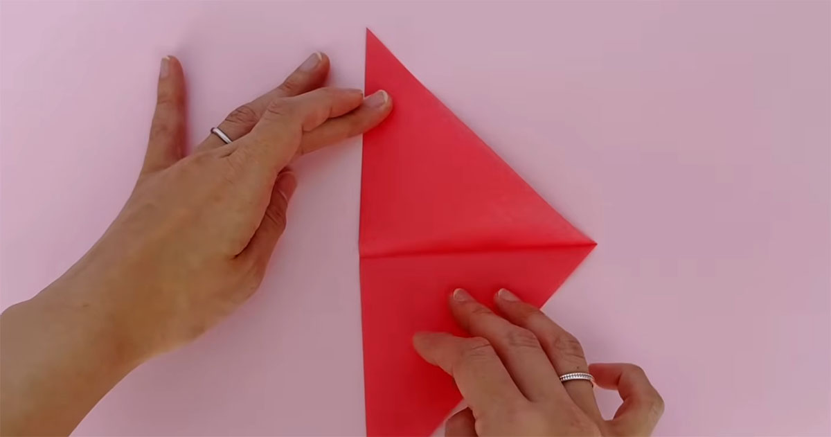 【折り紙】まだ間に合う！　折ったパーツを丁寧に組み合わせると……　立てて飾れる“七夕の主役”が完成！（1/3） | ライフスタイル ねとらぼ