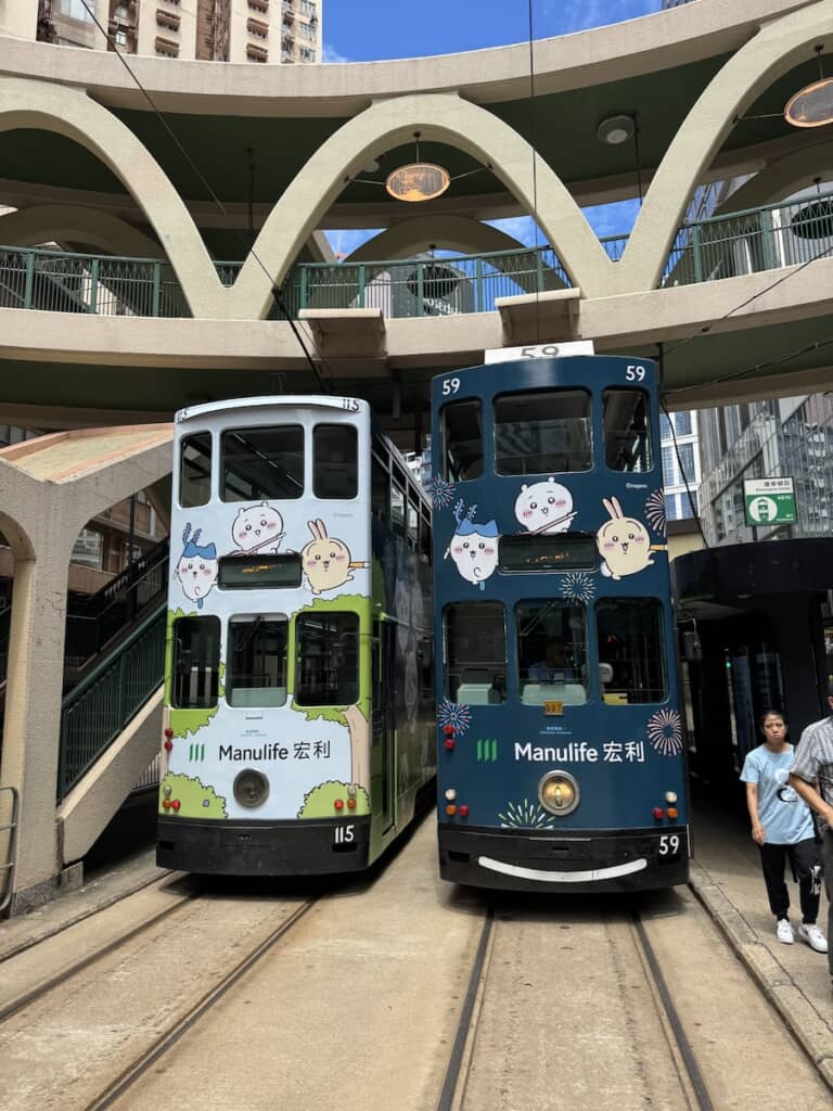 香港でちいかわトラムを発見！