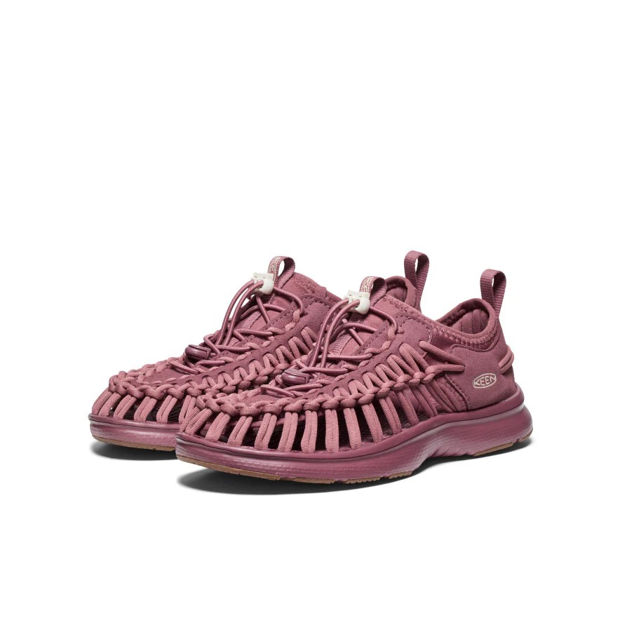 「おしゃれだし、疲れない」　KEEN（キーン）の“サンダル”が高評価！　「履いたらやめられません」「待ち望んでいました」（1/2） | シューズ ねとらぼリサーチ