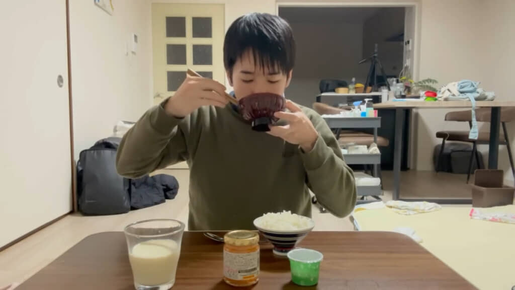 ようやく自分のご飯タイム