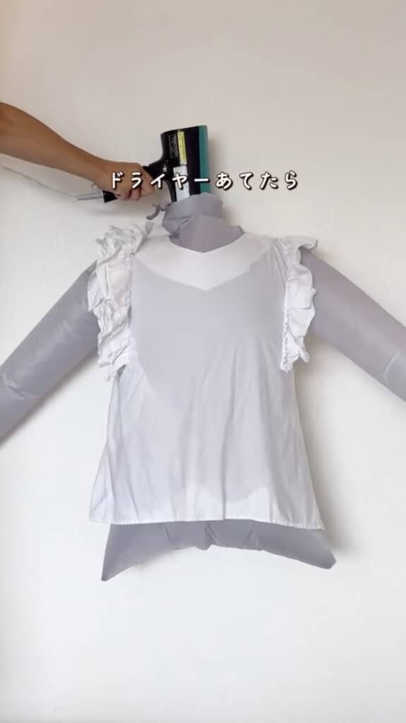 ドライヤーの熱風を吹き込めば……（動画提供：めぐち／meguchi_mamaさん）