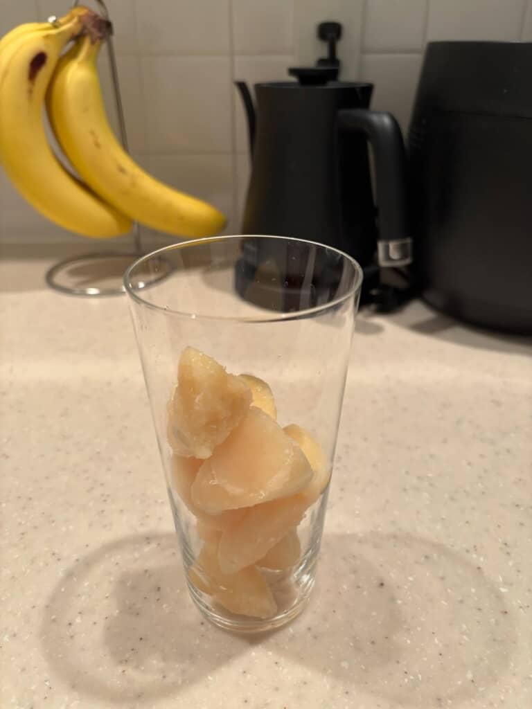 冷凍された白桃がアイス代わりに！