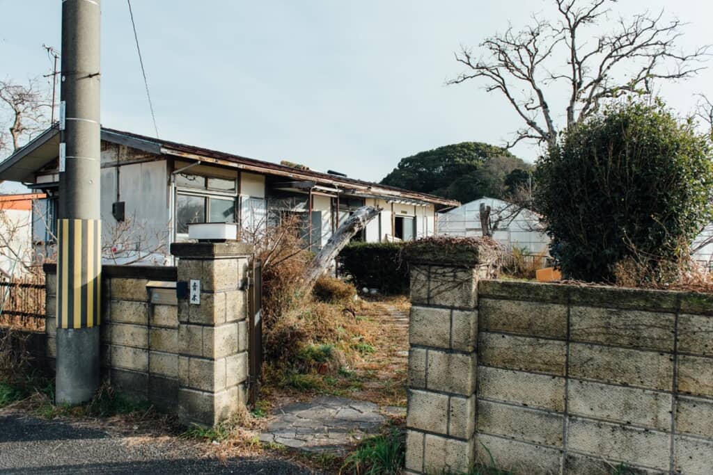 750万円で買ったボロボロの家屋
