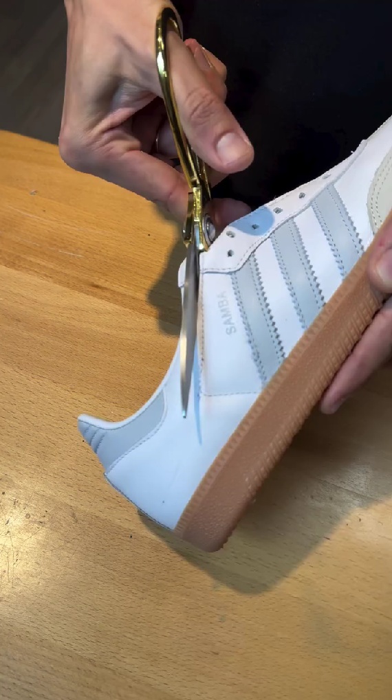 アディダスの人気モデルを大胆にカット→職人が手を加えると……　「神すぎて惚れた」「売ってくれたら買う」夏にぴったりの素材で大変身【海外