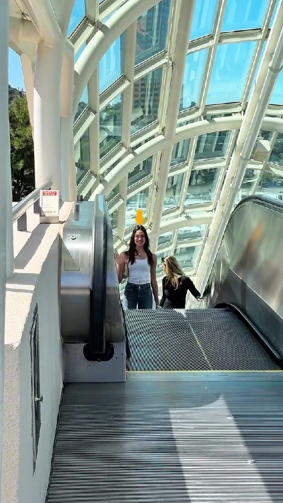 人混みで彼女を見つける方法