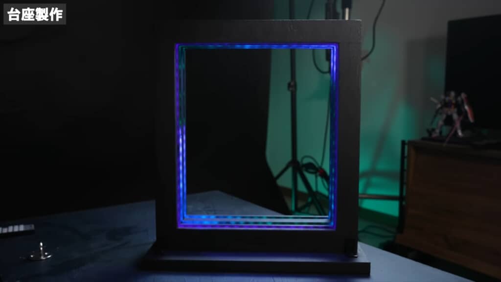 「νガンダム」のガンプラ、レジンと電飾でフィン・ファンネルバリアを完全再現