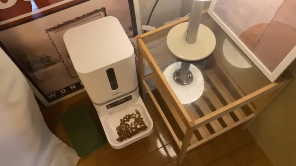 自動給餌器はこちらに