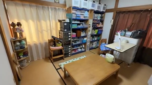 物置き部屋がすてきなアトリエに変わりました