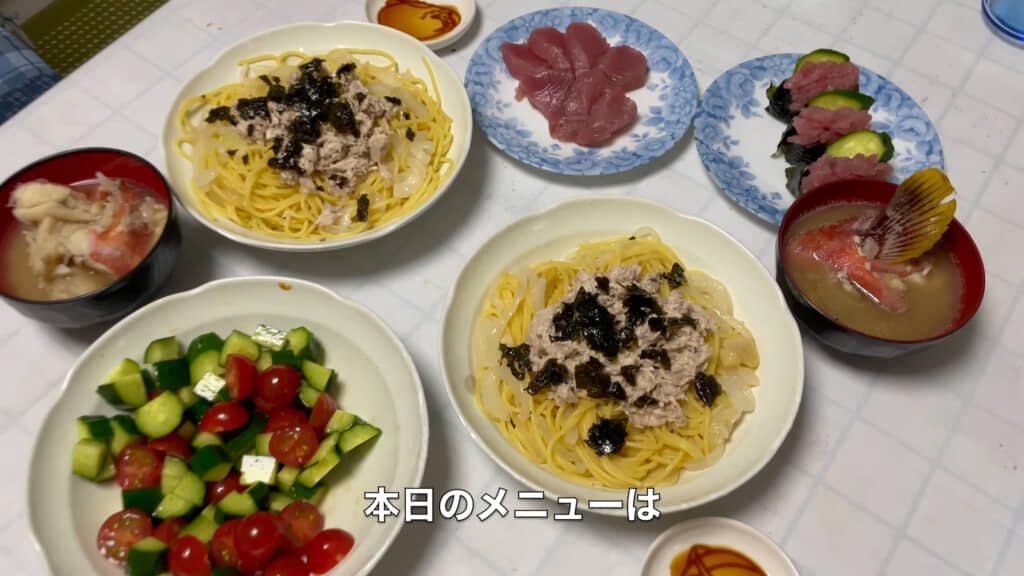 夫妻が協力して作った夕飯、ごちそうです
