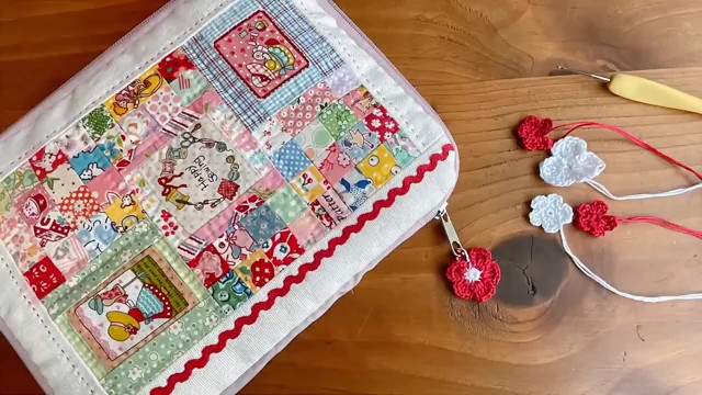 お花のチャームをつけて完成！