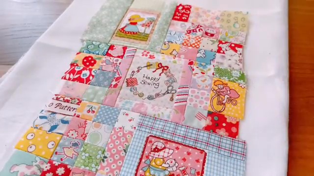 ハギレを縫い合わせました